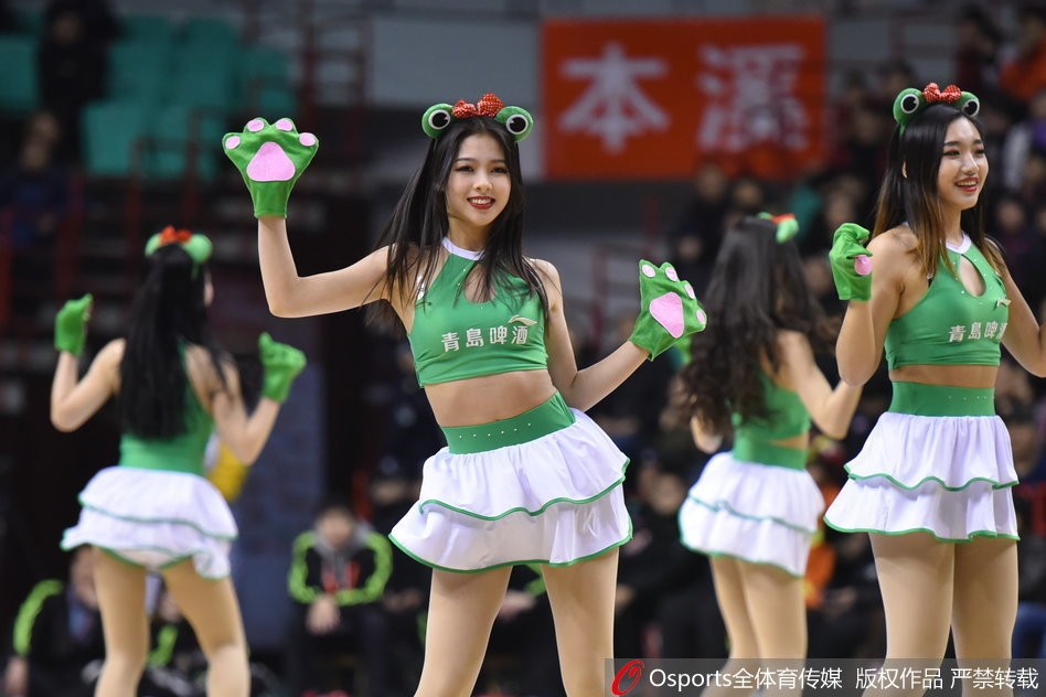 2018年1月28日，2017-2018赛季CBA联赛第32轮，辽宁衡润vs福建浔兴 ，篮球宝贝热舞助威。