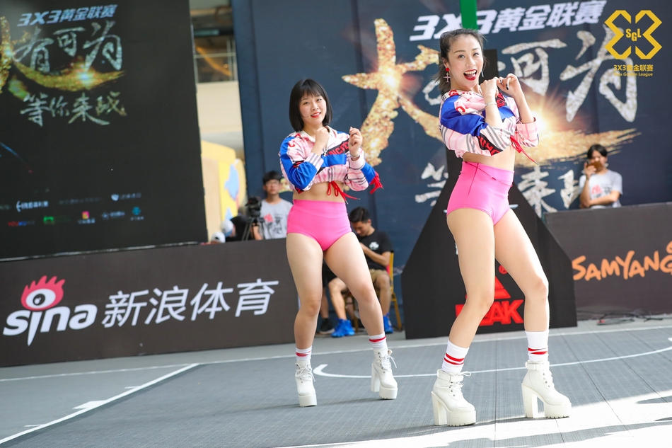 北京时间5月13日，3X3黄金联赛重庆站全部结束，重庆站啦啦队送上了精彩的表演。
