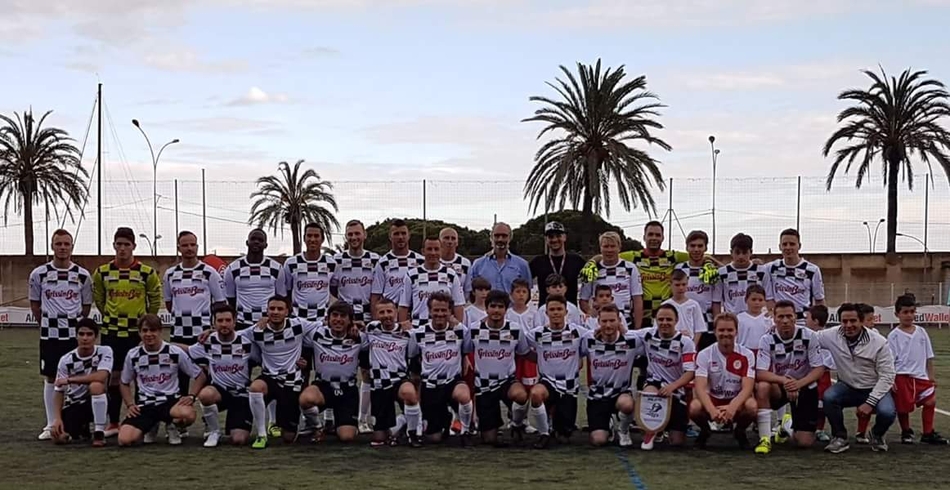 当地时间5月22日，2018年F1摩纳哥站赛前，车手们参加了一场足球慈善赛。