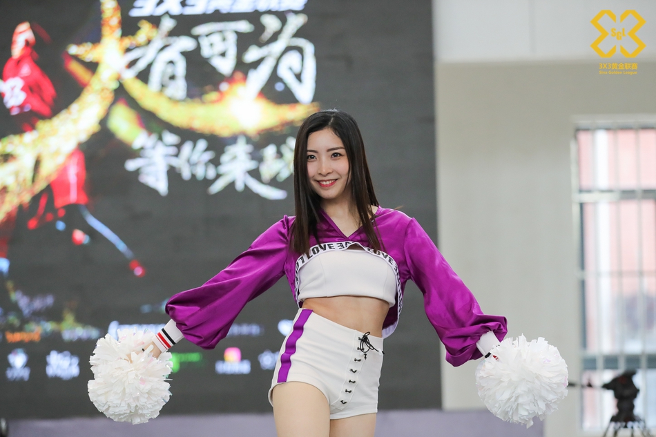 北京时间5月27日，2018年3X3黄金联赛上海站的啦啦操上演热舞时刻。