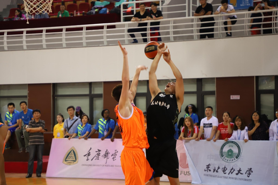 6月18日 ，第三届“留动中国”活动东北赛区3x3篮球赛于上午8点30分在辽宁大学体育馆举行。
