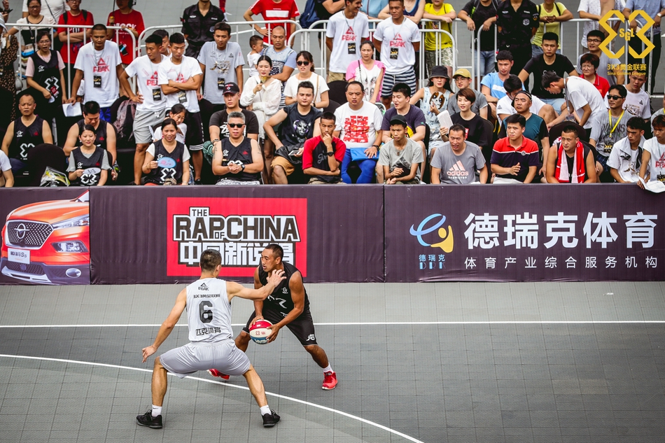 北京时间7月1日，3X3黄金联赛结束了成都站决赛的争夺，让我们回顾一下决赛日的精彩瞬间。（赵健/摄）