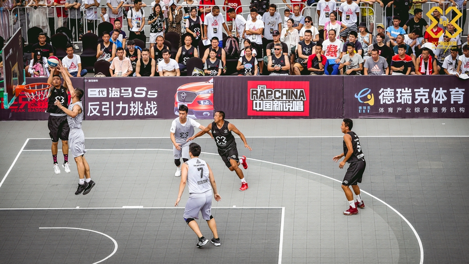 北京时间7月1日，3X3黄金联赛结束了成都站决赛的争夺，让我们回顾一下决赛日的精彩瞬间。（赵健/摄）