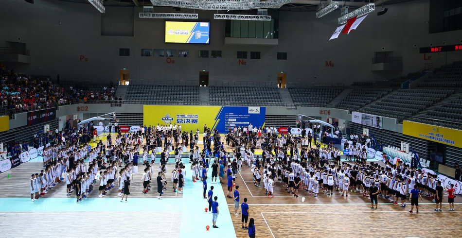 7月30日，由众辉体育主办的NYBO·中国人寿2017-2018青少年篮球公开赛总决赛在苏州高新区文体中心拉开序幕。