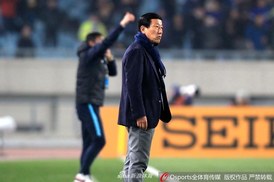 北京时间11月3日，天津权健官方宣布，崔康熙下赛季正式执教，这位中国足球的老熟人终于来到中超，盘点崔康熙曾在亚冠赛场上与中超球队的交锋。