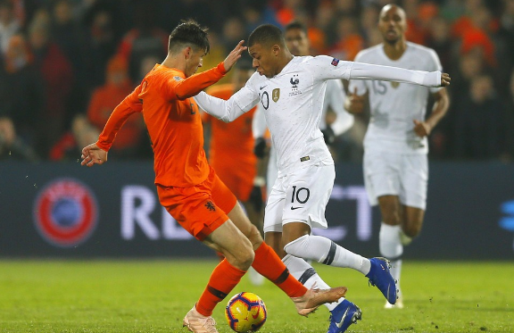 欧国联-德佩点射维纳尔杜姆破门 荷兰2-0胜法国_荷兰队