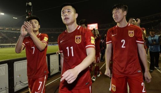 蒿俊闵：国足积极储备体能 教练决定亚洲杯名单_训练
