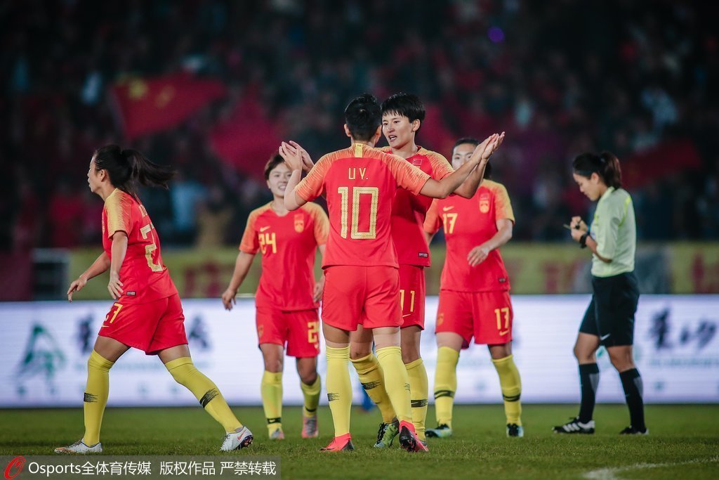 澳女超主帅：中国队进步明显 世界杯有实力赢德国_克雷格·迪恩斯