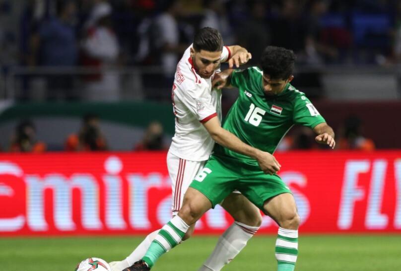 半场战报-两要点球被拒逃红牌 伊朗暂0-0伊拉克_伊朗队