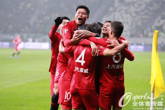 超级杯-王燊超吕文君建功 上港2-0国安夺赛季首冠_比赛