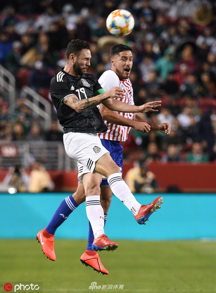 当地时间2019年03月26日，美国圣克拉拉，2019足球热身赛，墨西哥 VS 巴拉圭。