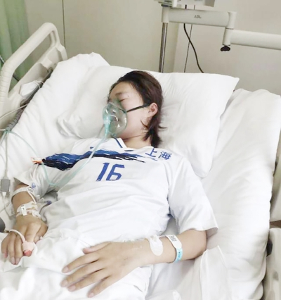 上海女足小将罹患重疾已进ICU 一天筹款30万仍远远不够_小尤