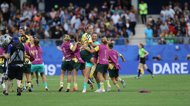 女足世界杯-澳大利亚两球落后大逆转 3-2胜巴西_玛塔