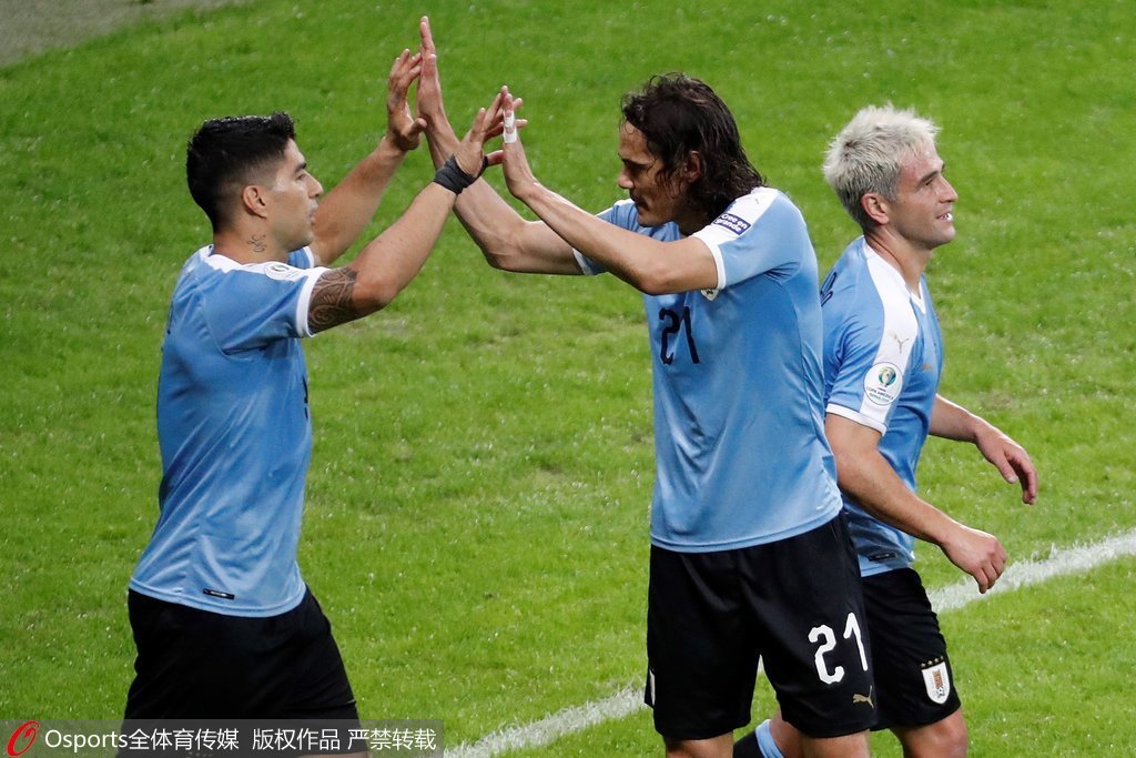 美洲杯-苏神传射卡瓦尼倒钩乌拉圭4-0 卡塔尔2-2_多斯