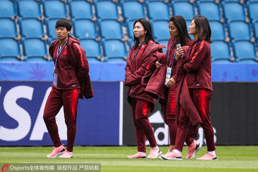 出线算术题：中国女足打平即出线 若输球将看她人脸色_中国队