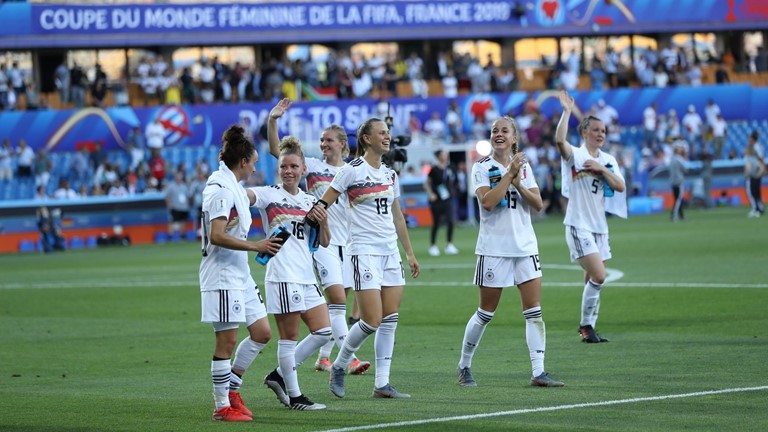 女足世界杯-德国4-0南非 小组赛全胜零失球晋级_德拉米尼