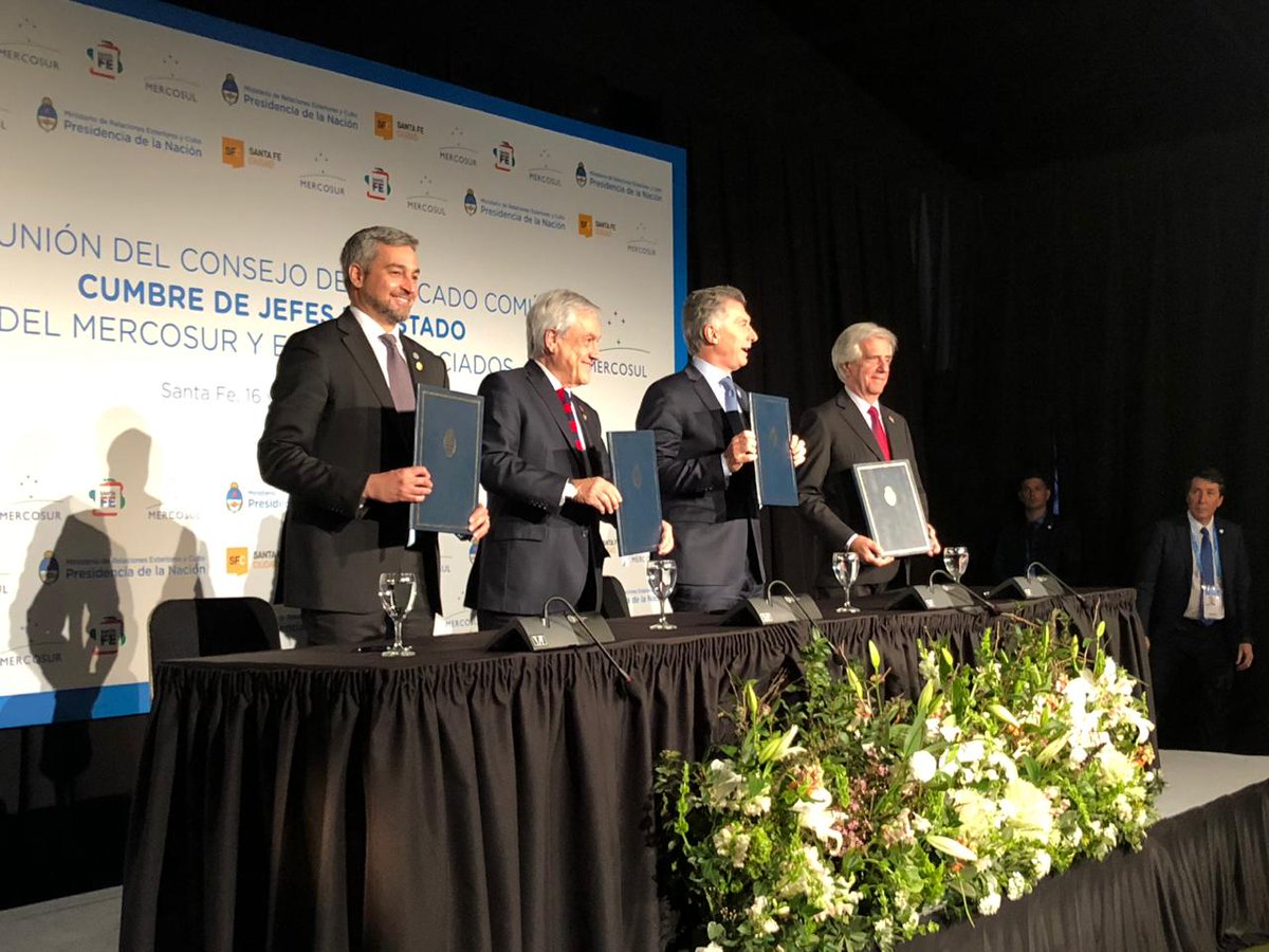 阿根廷领南美四国签署协议 将正式申办2030世界杯_圣达菲