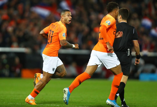 欧预赛-德佩梅开二度德容破门 荷兰3-1逆转北爱尔兰_维纳尔顿