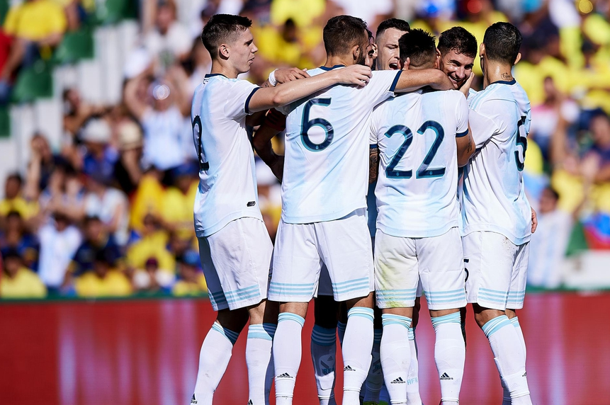 热身赛-梅西停赛迪巴拉献助攻 阿根廷6-1获大胜_尼古拉斯