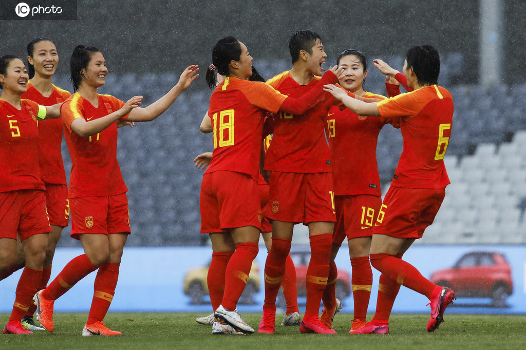贾秀全称下个对手进步快 中国女足力争小组第一出线_比赛