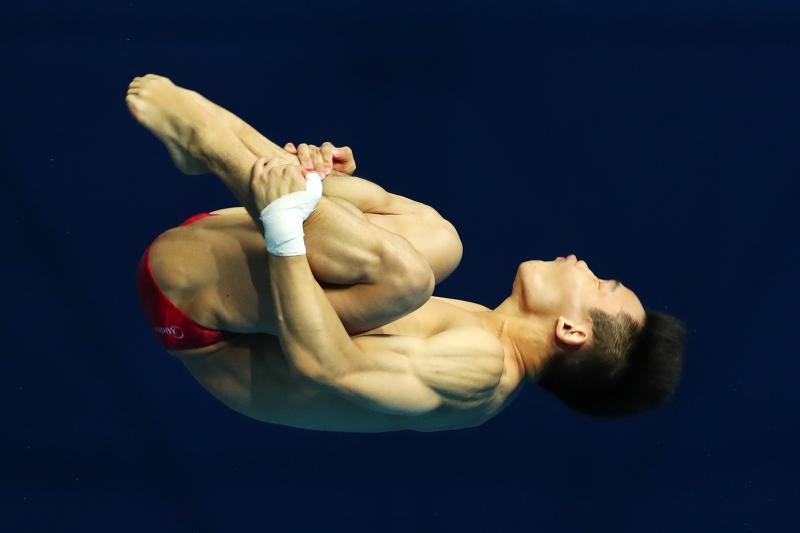 中国跳水队达标赛收兵 老将发挥稳定包揽单人赛第一_跳板