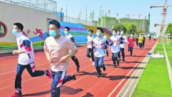 天津中考体育调整800和1000米免试 全按满分计入总成绩_测试