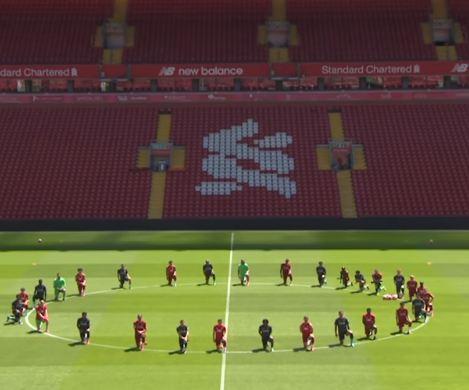 利物浦全队单膝跪地支持黑人 詹姆斯转发视频接力_种族歧视