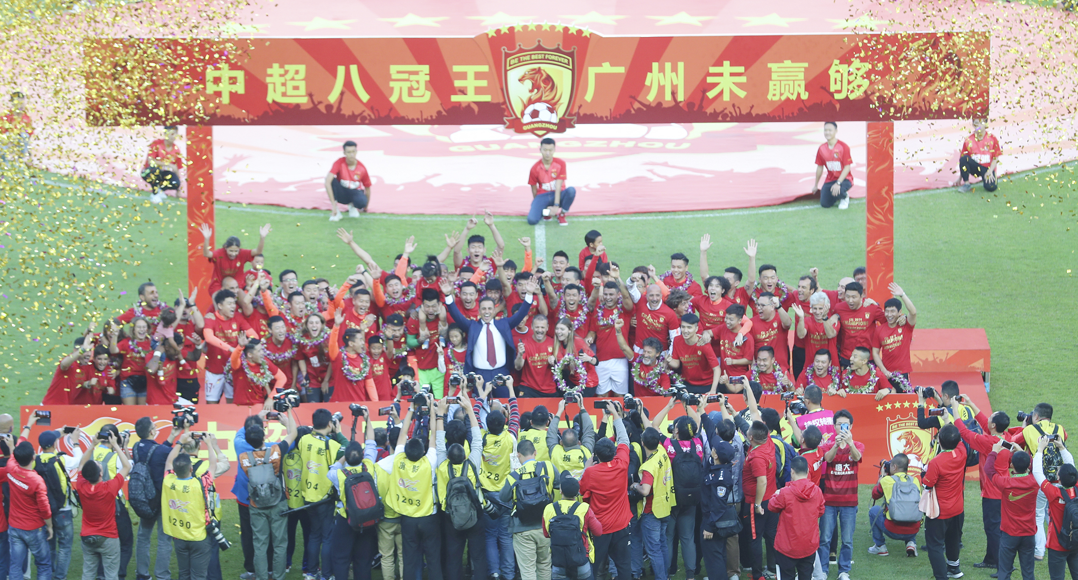 广州恒大新赛季50人名单敲定  半数恒大足校队员成最大亮点_球员
