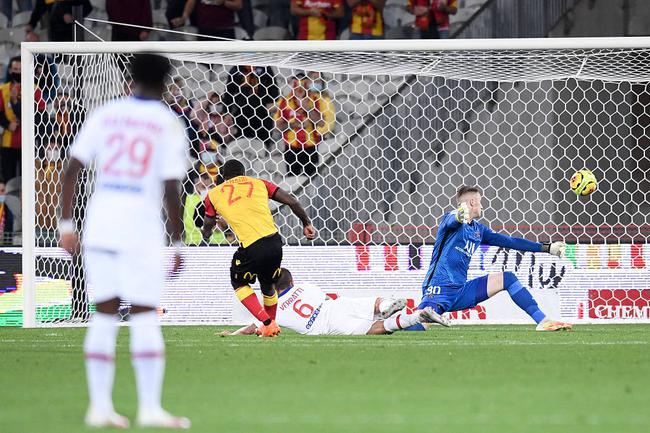 法甲-加纳戈中柱+破门 巴黎0-1朗斯遭遇赛季开门黑_比赛