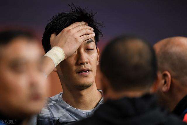 上港门将颜骏凌顺利完成眼部手术 阿瑙将回欧洲踢欧国联_比赛