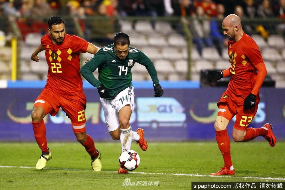 当地时间2017年11月10日，比利时布鲁塞尔，国际足球友谊赛：阿扎尔破门卢卡库双响，比利时3-3平墨西哥。