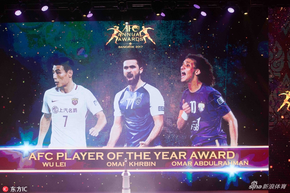北京时间11月29日晚，亚足联颁奖典礼在泰国曼谷举行，武磊连续两年无缘亚洲足球先生，叙利亚国脚赫里宾当选。