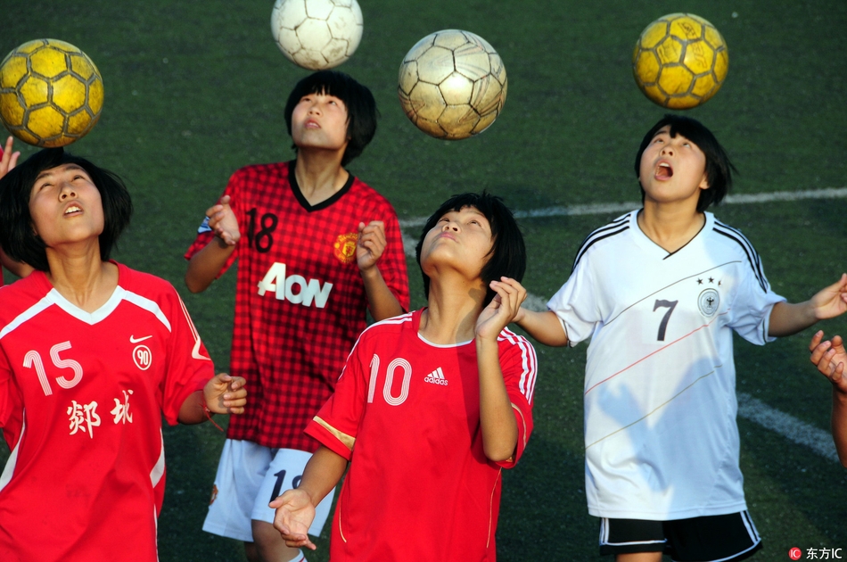 2017年12月24日，近日，山东省郯城县第一中学女子足球队接到中国中学生体育协会的商函，将代表中国参加明年3月在以色列举办的2018年世界中学生五人制足球锦标赛。据了解，郯城一中女足成立于2009年7月，多次在全国中学生足球大赛中获得好成绩。