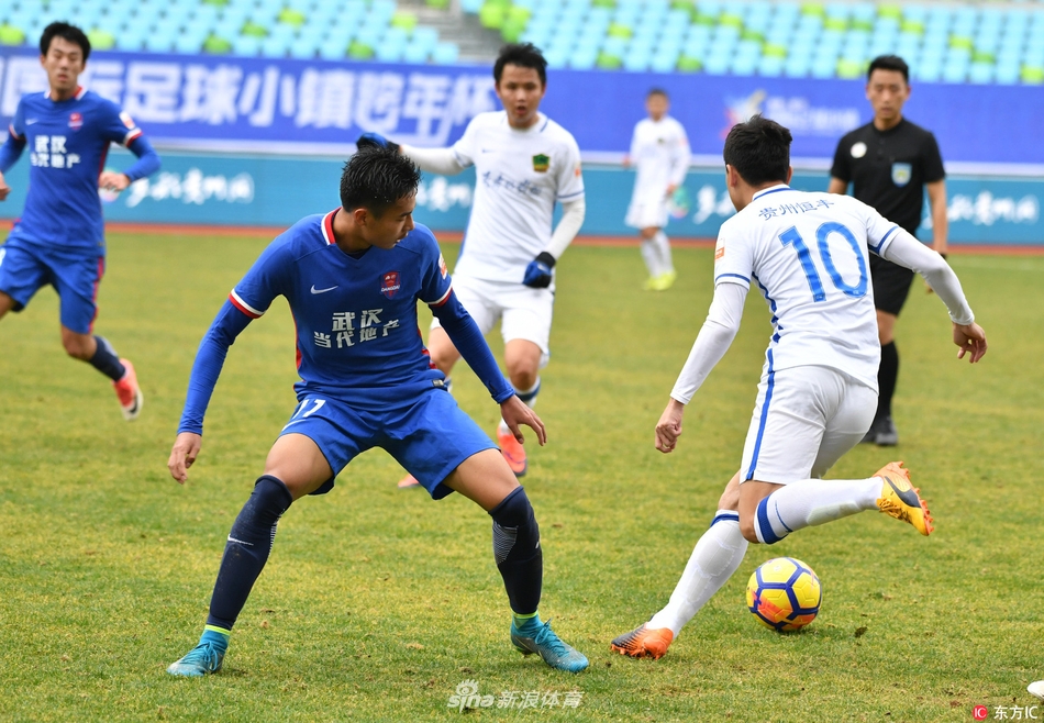 2017年12月29日，贵州都匀，第2届南奥·都匀国际足球小镇跨年杯，贵州恒丰2-0重庆力帆。