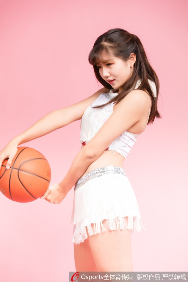2018年1月1日，北京首钢篮球宝贝巅峰啦啦队写真，青春靓丽活力四射。