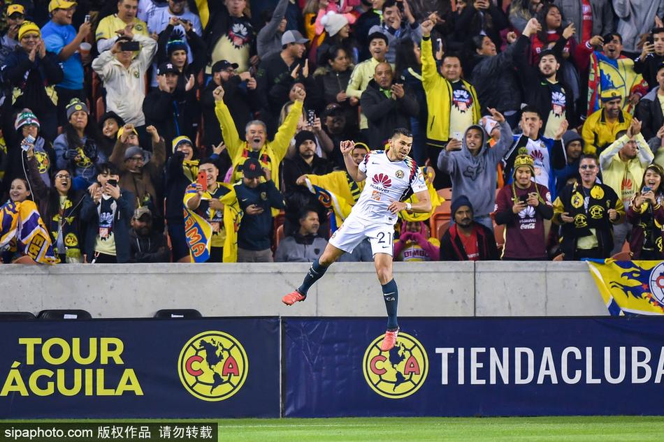 当地时间2017年12月30日，美国休斯顿，2017/18足球友谊赛：墨西哥美洲4-0托卢卡。
