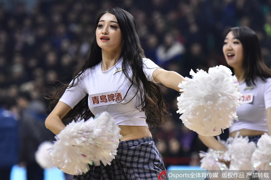 2018年1月5日，2017-2018赛季CBA联赛第24轮：辽宁衡润vs江苏肯帝亚 ， 篮球宝贝热舞助威。