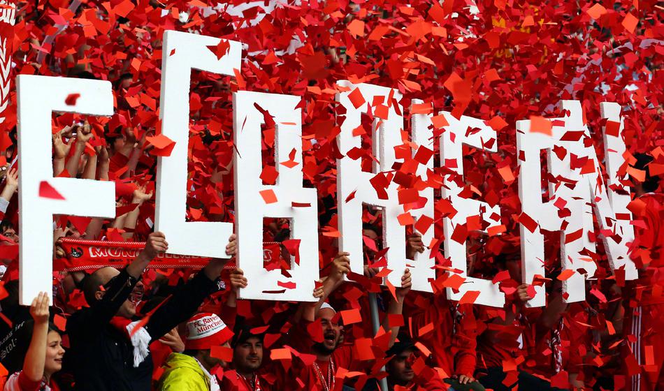 今天是拜仁慕尼黑足球俱乐部 的118岁生日，一生红白的你又是在什么时候爱上拜仁的呢？评论和我们分享你的拜仁记忆吧
